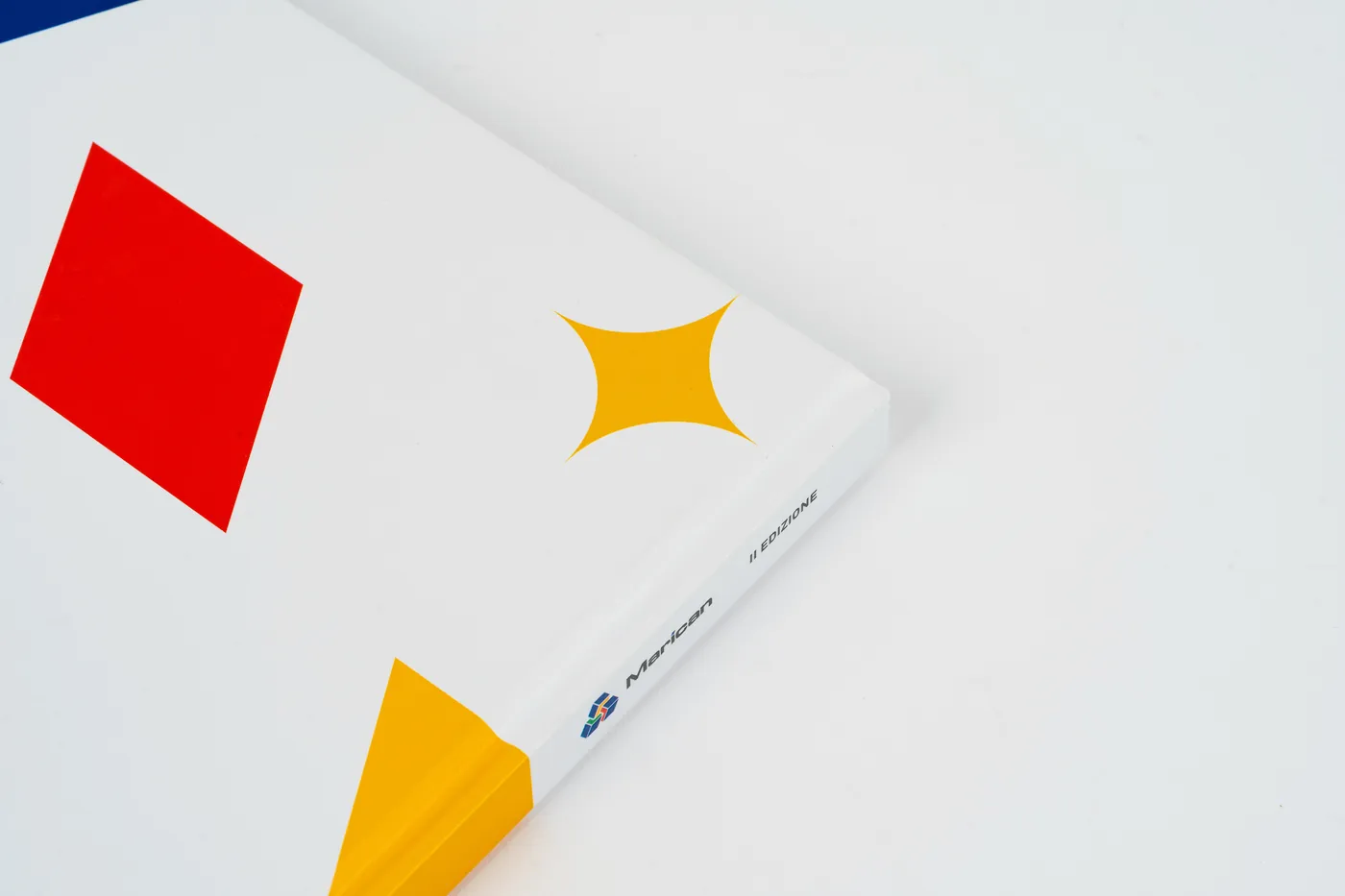 Brochure corporate realizzato per Marican Holding